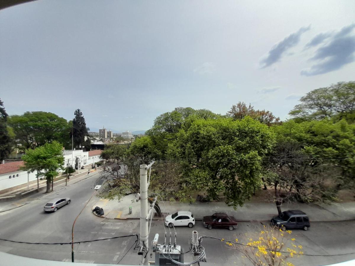 Departamento Centrico Plaza Alvarado Con Cochera サルタ エクステリア 写真