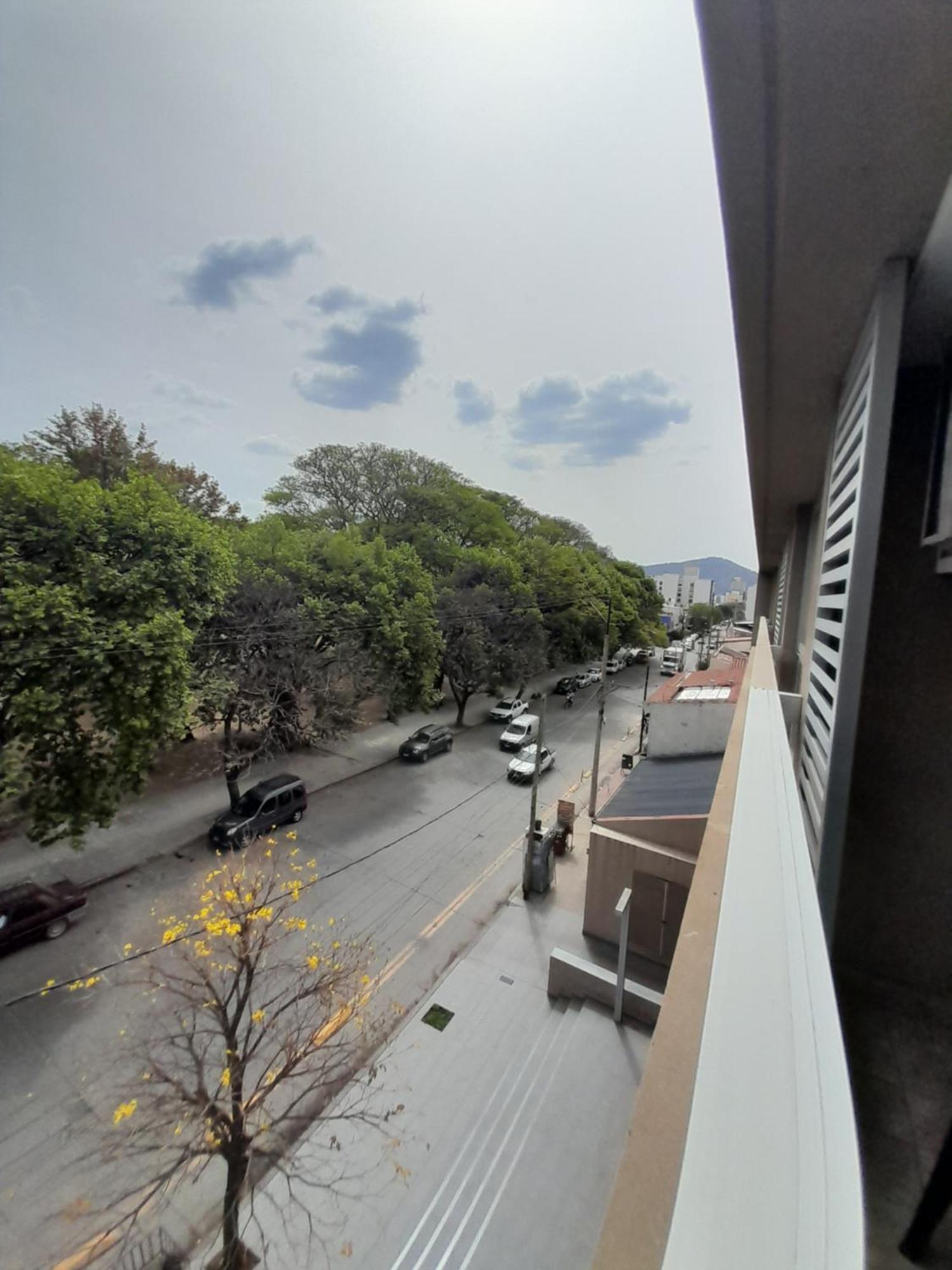 Departamento Centrico Plaza Alvarado Con Cochera サルタ エクステリア 写真